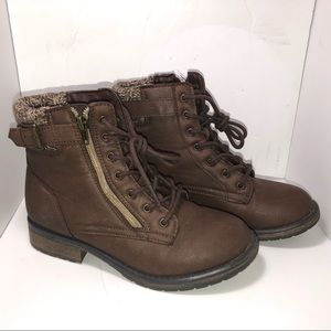 Girls ankle boots size 3